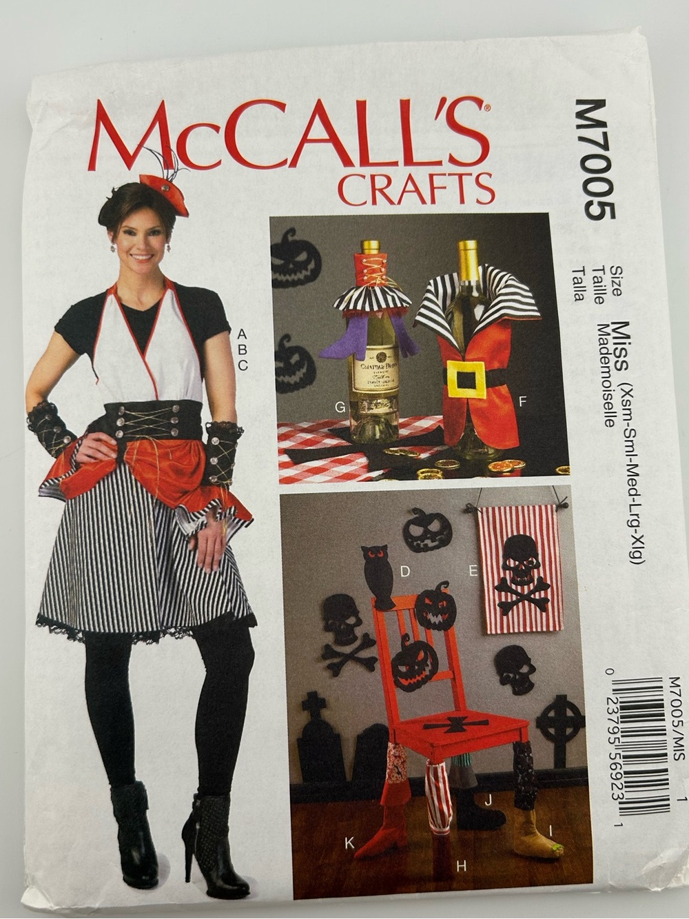 🪡 McCall’s Halloween Costumes and accessories Sewing Pattern 7005
